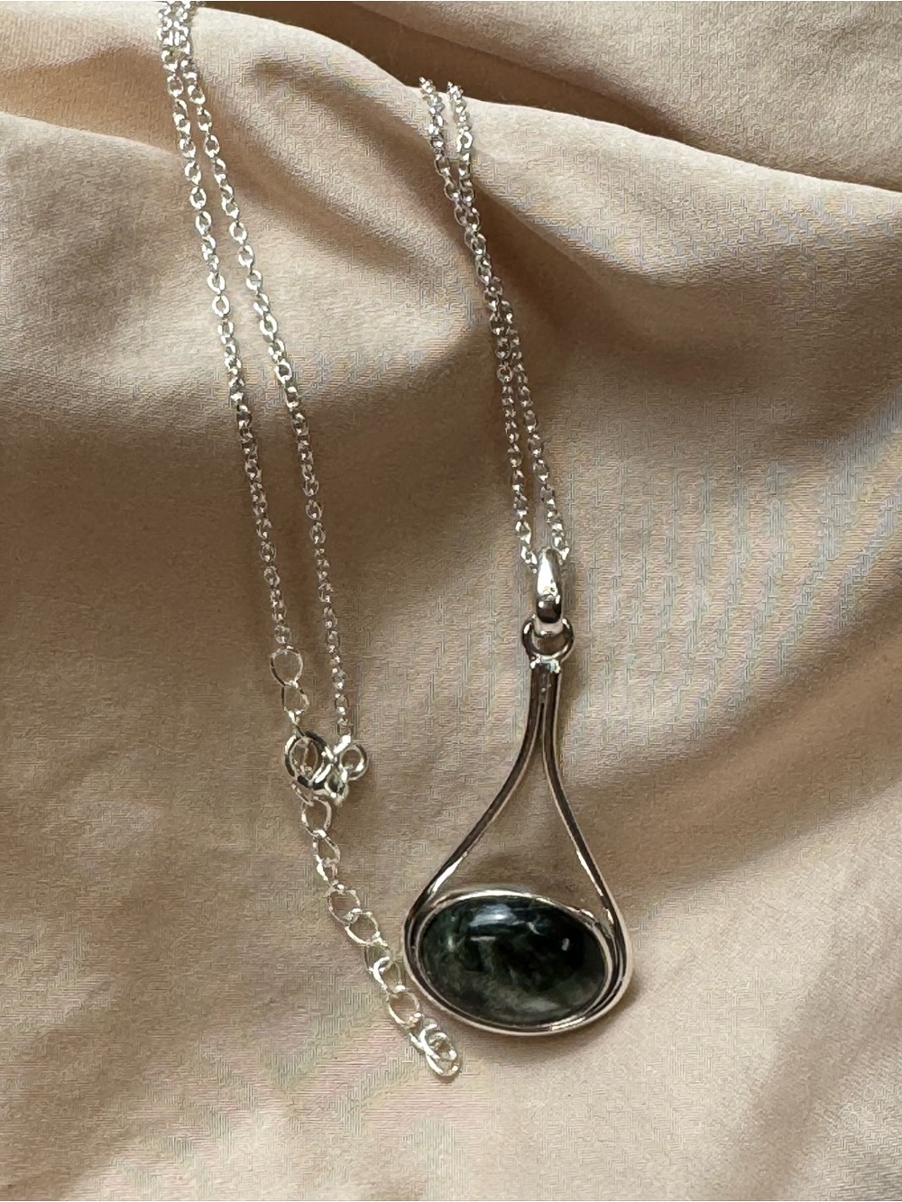 Sterling Silver Green Seraphinite Pendant & Earring Oval Necklace Heart chakra - Picture 7 of 16